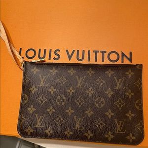 Louis Vuitton MONOGRAM CANVAS NEVERFULL POUCH MM